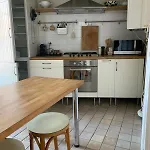 Appartement Spacieux Et Lumineux Place Delille