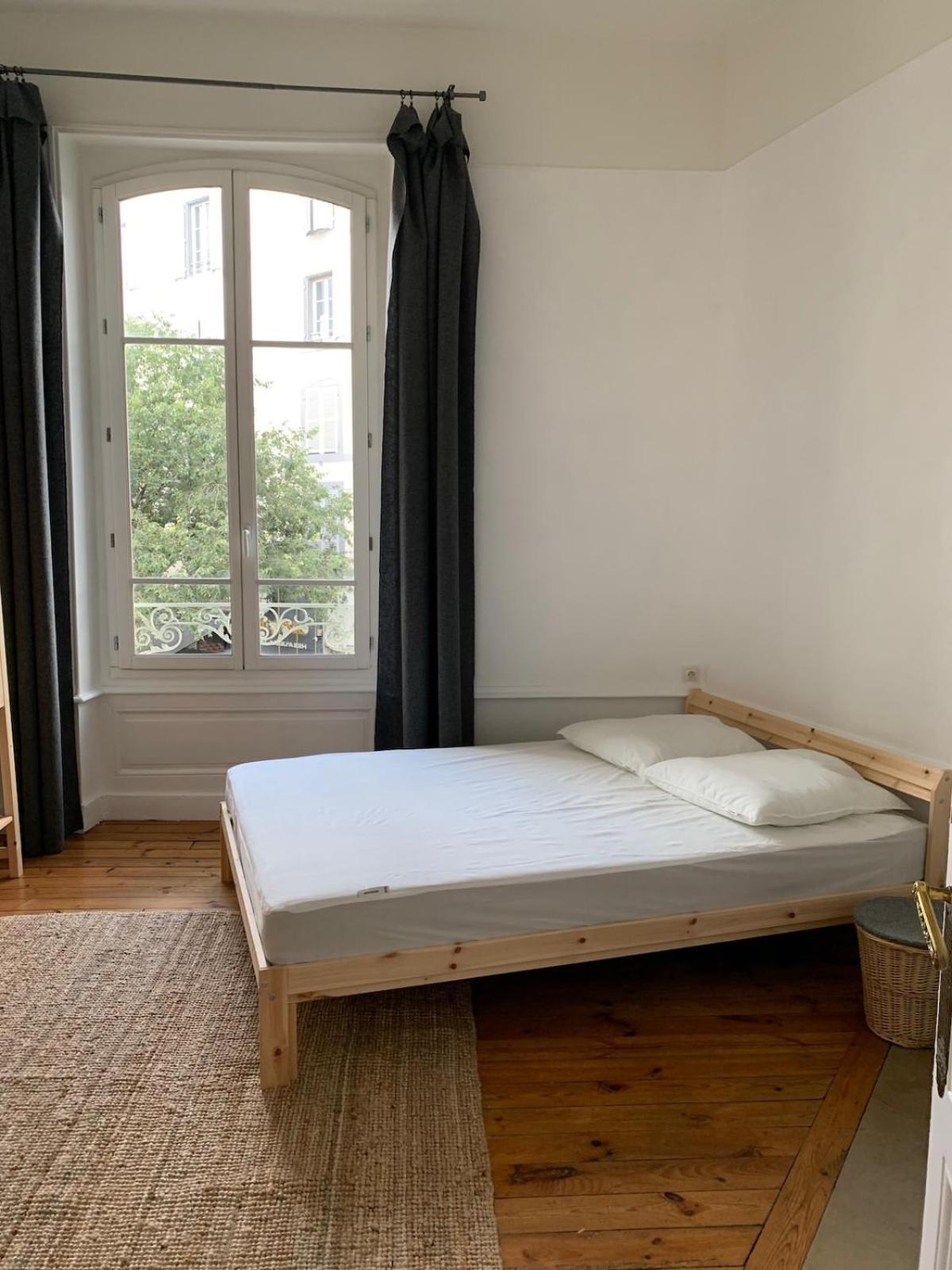 Appartement Spacieux Et Lumineux Place Delille